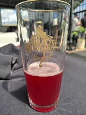 poisoneddwarf's photo of Zwanze (2026) Artémis la Rouge
