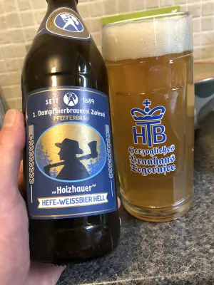 Garrold's photo of Hoizhauer Hefe-Weissbier Hell