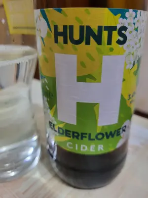 danlo's photo of Elderflower Cider