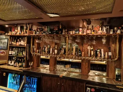 ogivlado's photo of Hop Wired