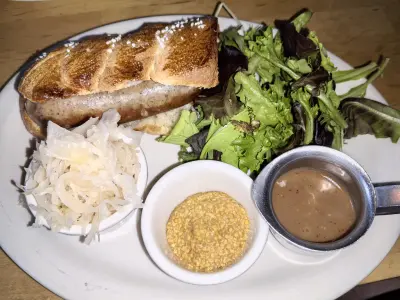ogivlado's photo of Especial