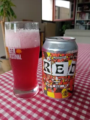 Sebletitje's photo of Red Pils
