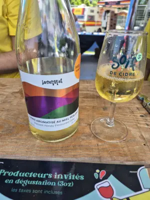 Lubiere's photo of Cidre Aromatisé Au Miel Perlant (Mielleux)