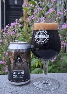 EvNa's photo of Supreme