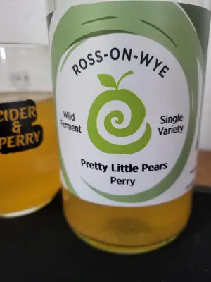 danlo's photo of Pretty Little Pears