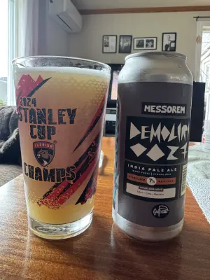 Chris_Ofstad's photo of Demoliri 0027