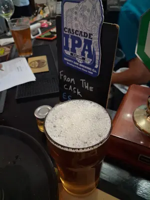 DavrosIX's photo of Cascade IPA