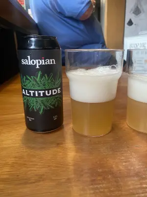 wyzzywyz22's photo of Altitude